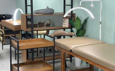 ست تجهیزات کرم رنگ سالن زیبایی با رنگ سبز